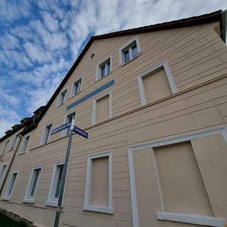 Hotel Burg Wanzleben Екстериор снимка