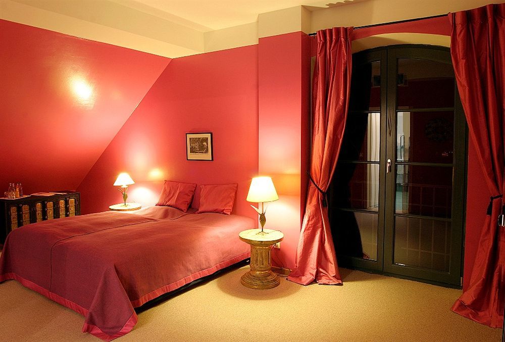 Hotel Burg Wanzleben Екстериор снимка